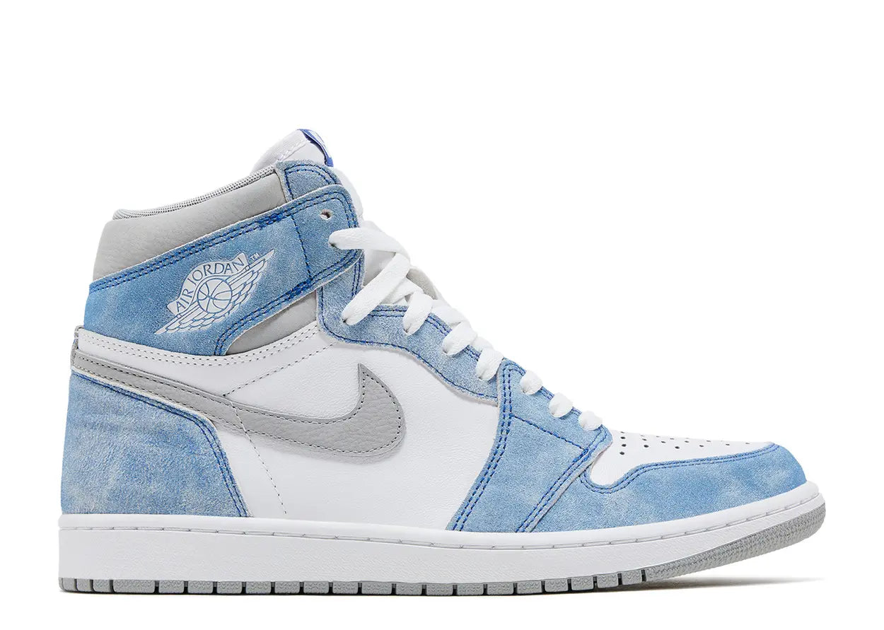 Air Jordan 1 Hyper Royal